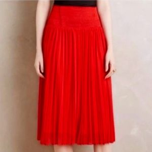 Red Midi Skirt HD in Paris